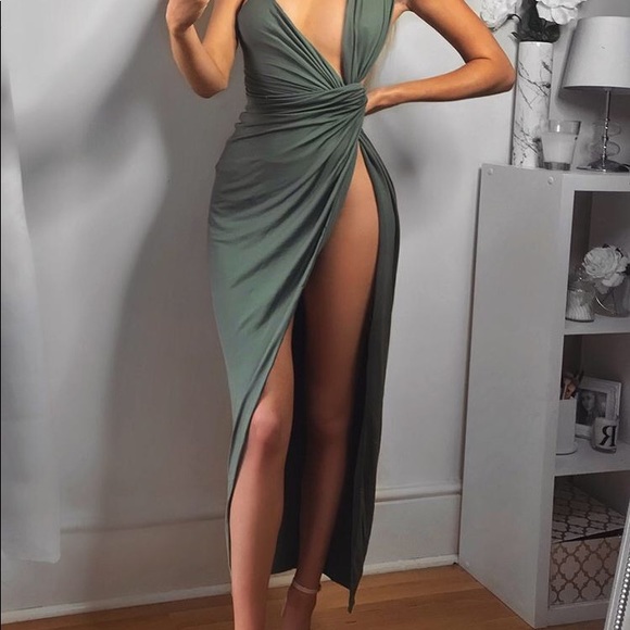 Lady of Highgarden Dress - Picture 2 of 3